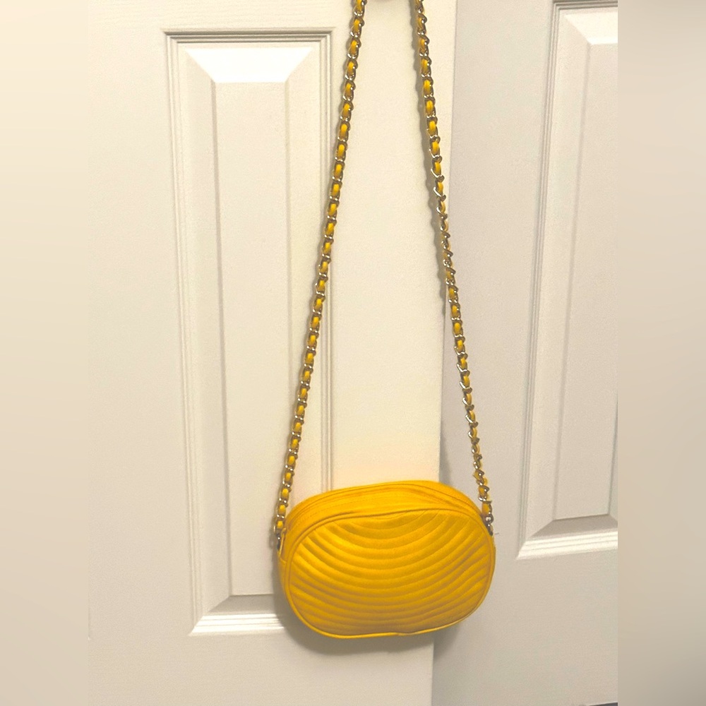 Yellow shoulder bag purse